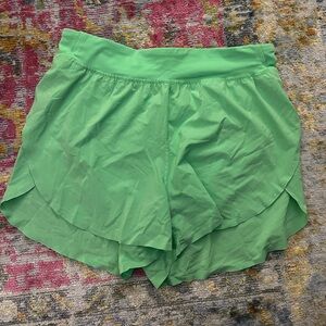 Lululemon Find Your Pace Short Size M